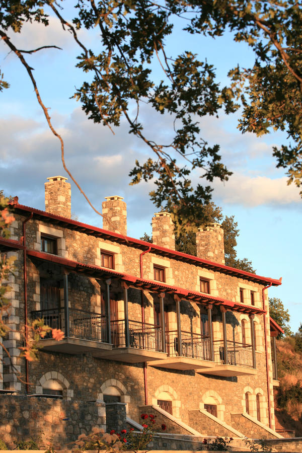 Arhontiko Parnona Hotel Karyes Exterior photo