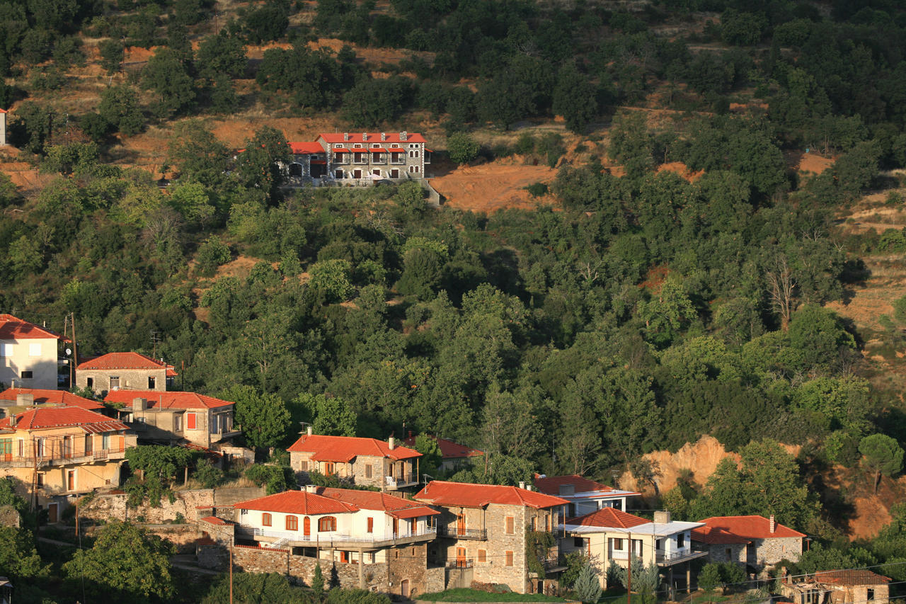 Arhontiko Parnona Hotel Karyes Exterior photo